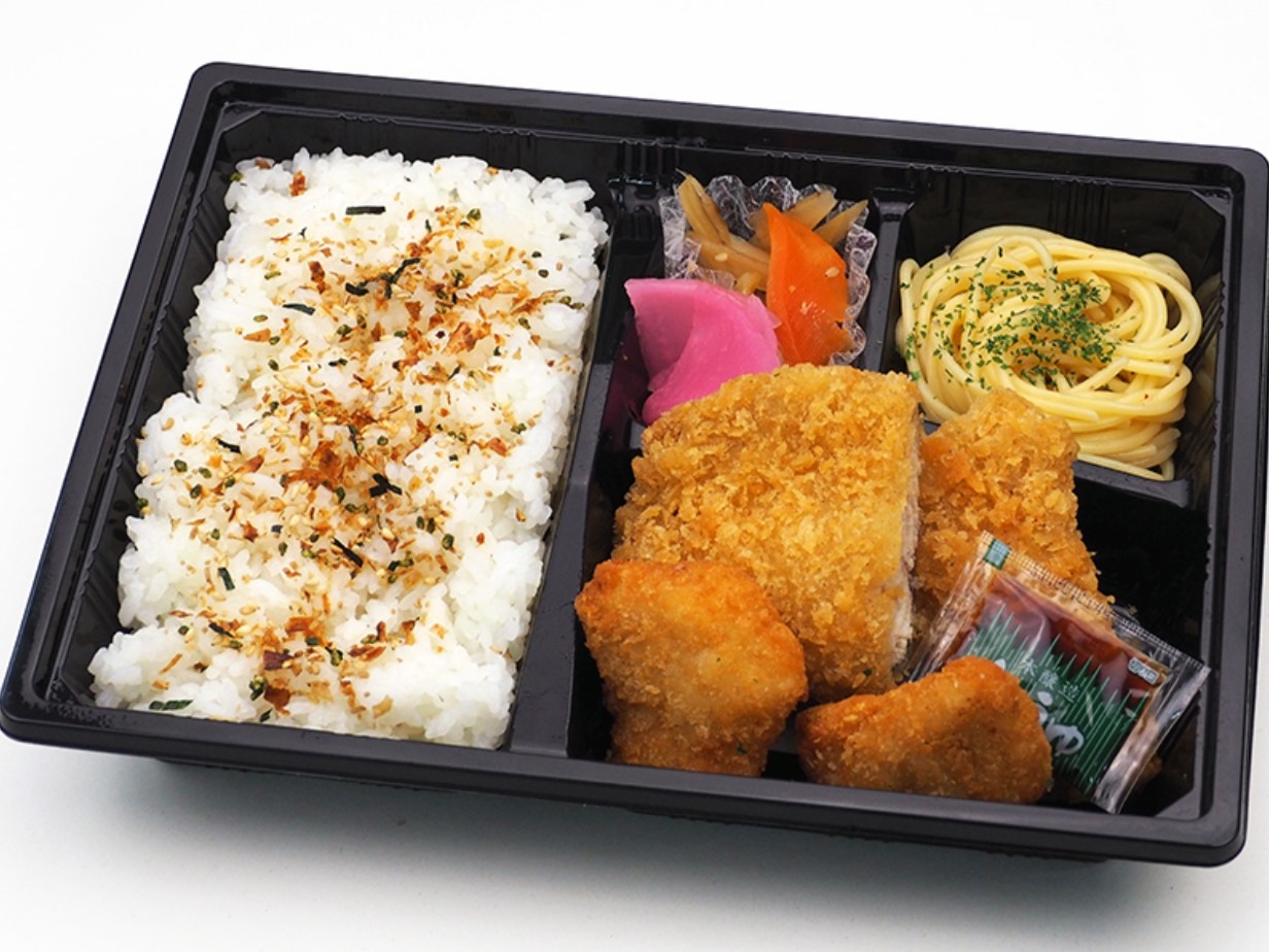 サバフライ＆ミニチキンカツ弁当（３０個以上から注文可）