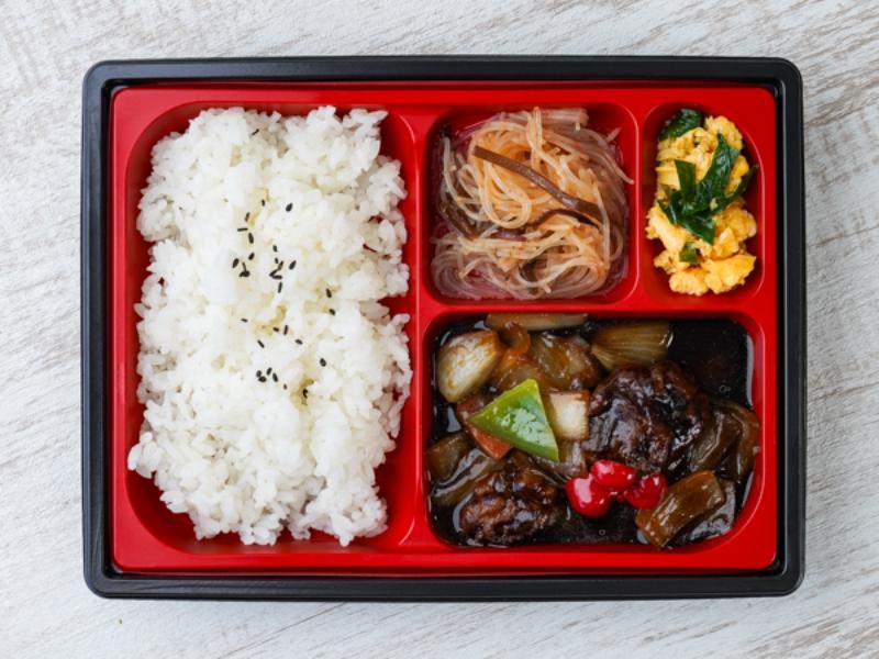 黒酢酢豚 中華弁当