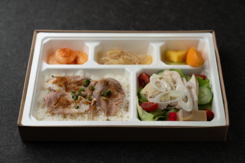 水郷とりのバンバンジーサラダ弁当
