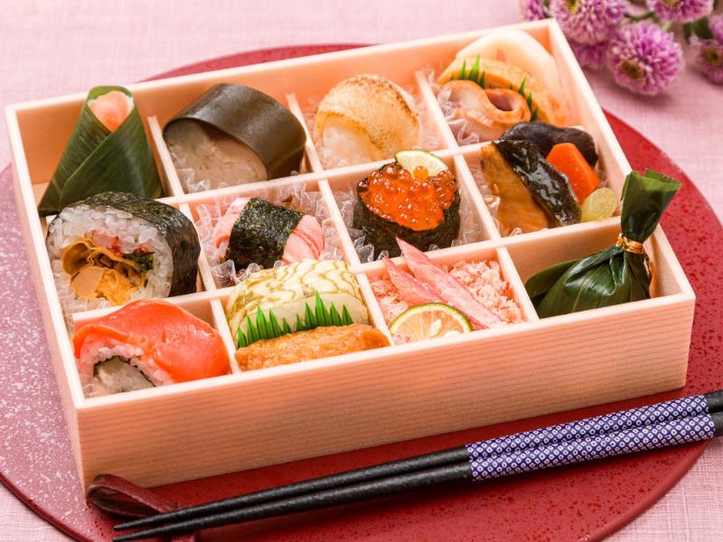 ※1/1～1/5お届け不可※【12/1～1/30お届け分限定】彩り寿司「冬日和」