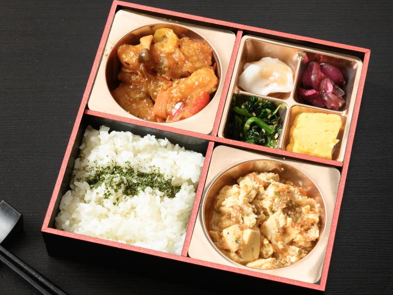 麻婆豆腐とエビチリ弁当