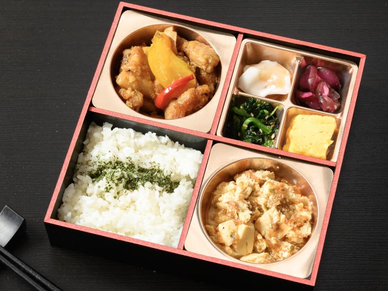 麻婆豆腐と青椒肉絲弁当