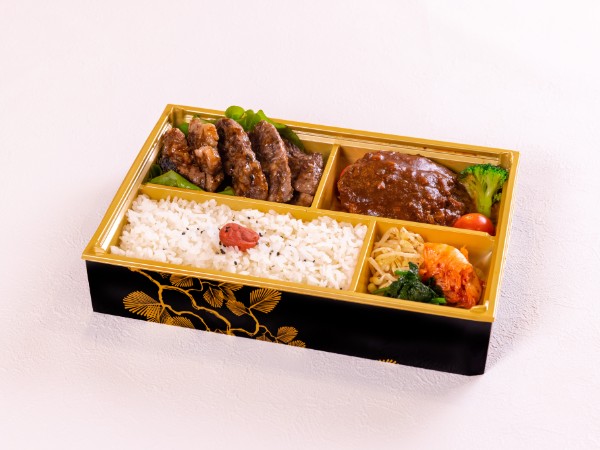 新潟県産カルビの焼肉とハンバーグ弁当