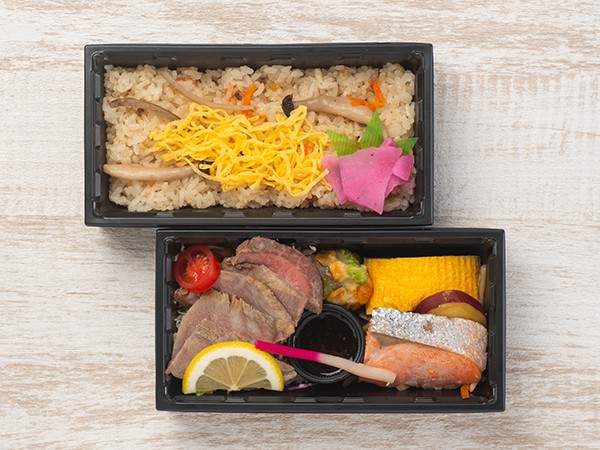 ステーキと炊き込み御膳