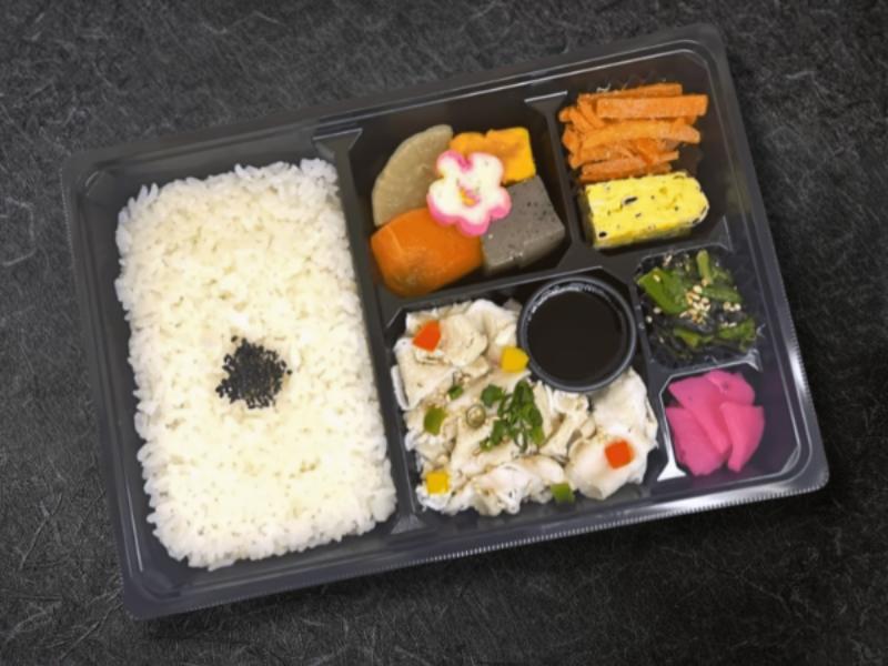 和出汁で仕上げた三元豚の豚しゃぶ弁当