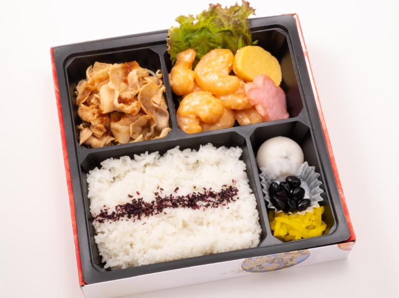 豚生姜焼き＆エビマヨ弁当