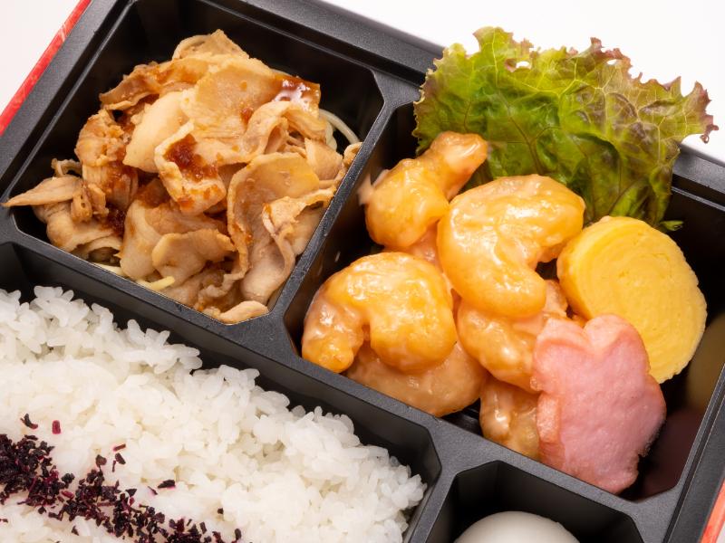 豚生姜焼き＆エビマヨ弁当