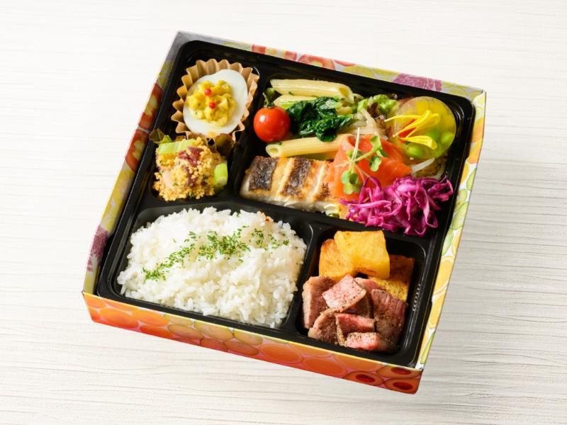 白老牛ステーキと鯛の豪華フレンチ弁当