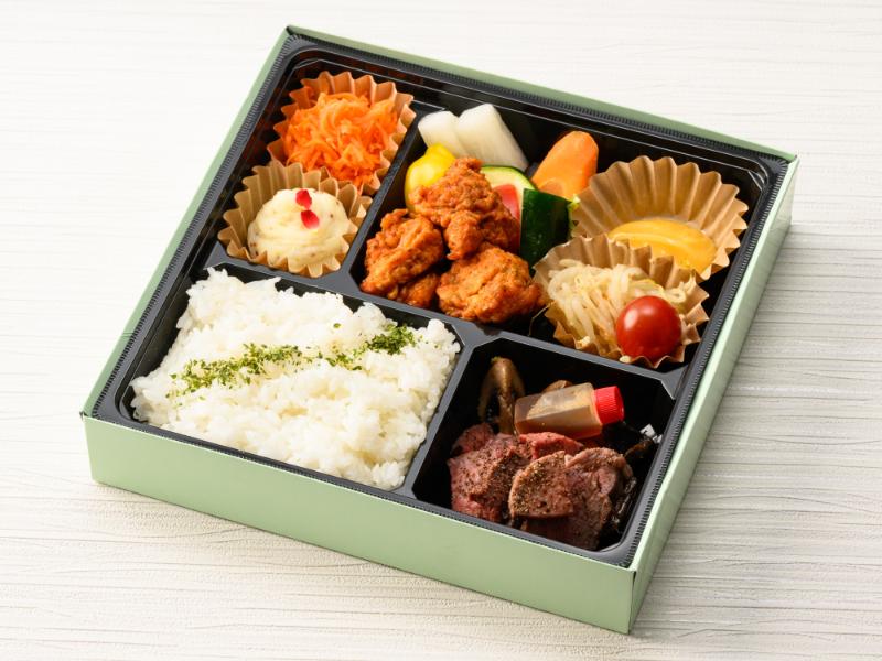 道産牛ステーキと唐揚げ弁当