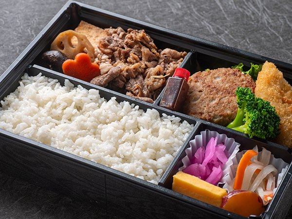 すき焼きとハンバーグ弁当