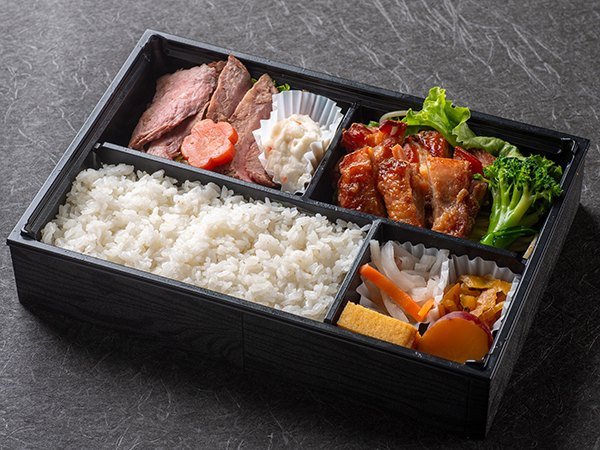 特選牛ステーキと鶏香味焼き弁当