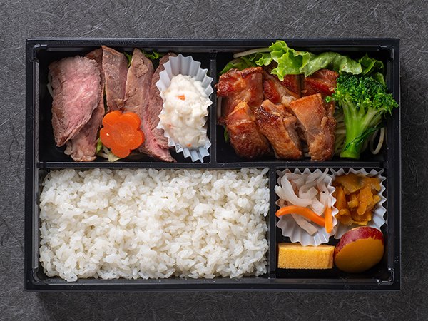 特選牛ステーキと鶏香味焼き弁当