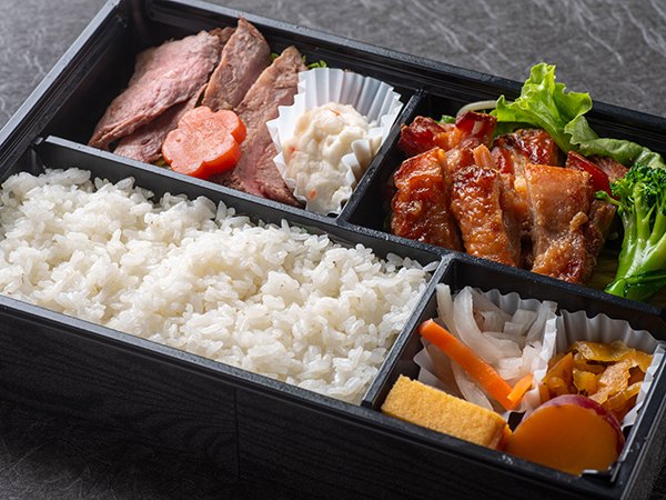 特選牛ステーキと鶏香味焼き弁当