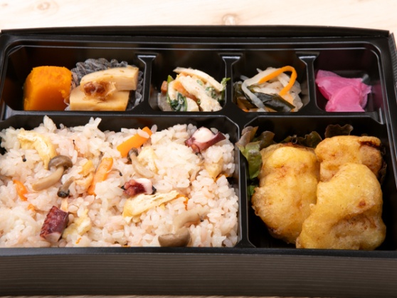 とり天＆たこ飯のおばんざい弁当