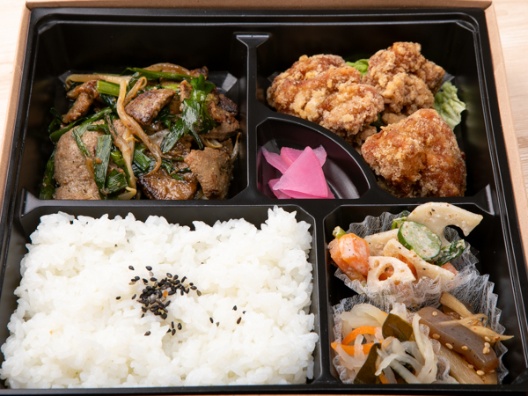 レバニラ炒め＆唐揚げ弁当