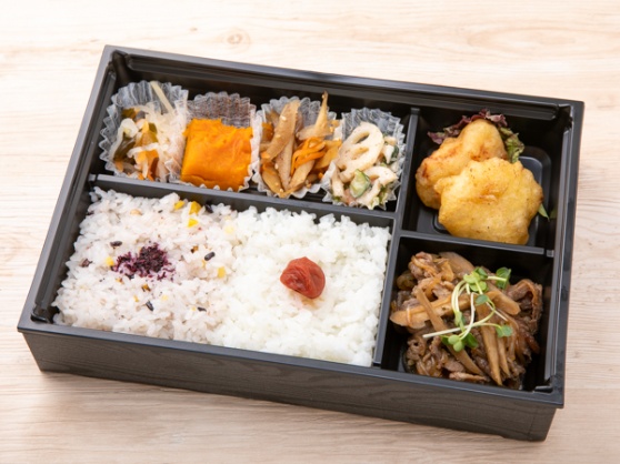 牛肉とごぼうのしぐれ煮＆とり天弁当
