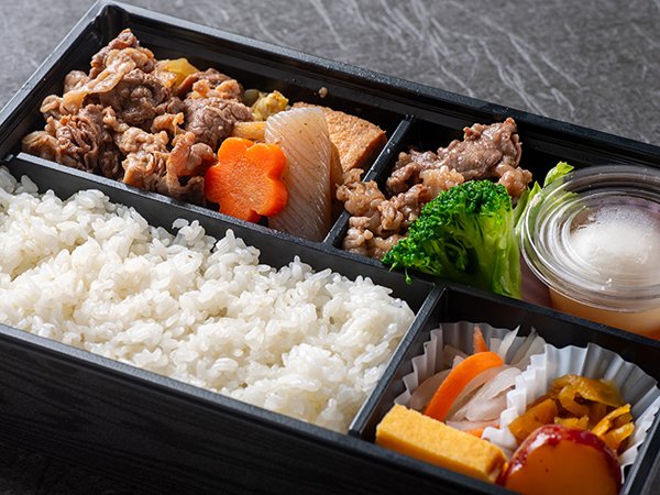2色のすき焼き弁当