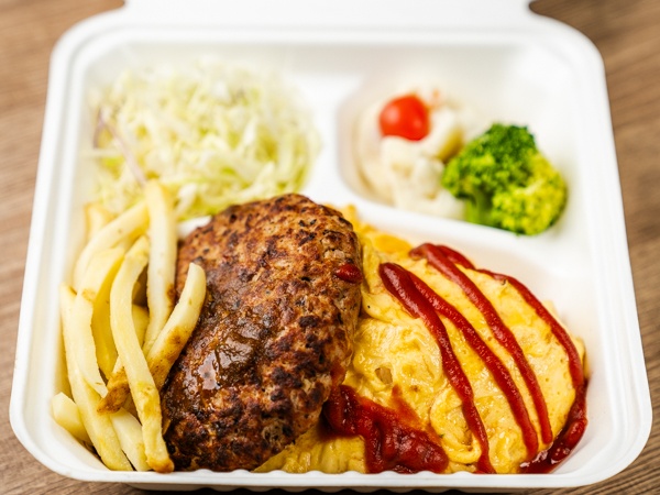オムライスとハンバーグステーキプレート