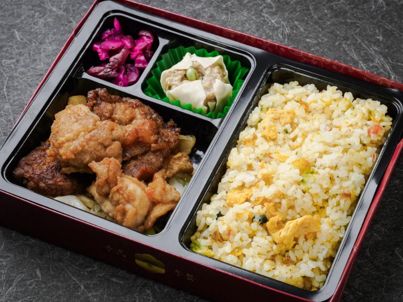 炒飯と油淋鶏（ﾕｰﾘﾝｼﾞｰ）のお弁当