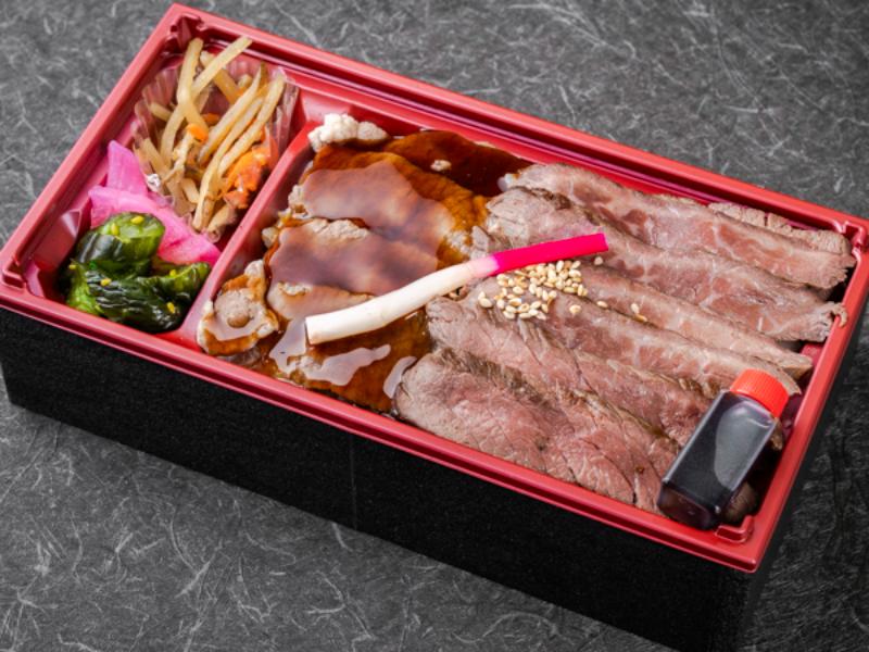 A5等級黒毛和牛 赤身ステーキとカルビのコンビ弁当