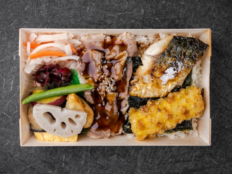 特選のり弁A5等級黒毛和牛 焼肉＆さば塩焼き