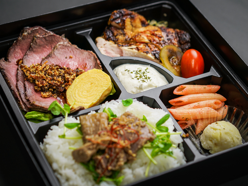 アンガス牛ローストビーフ＆炭火焼チキン弁当