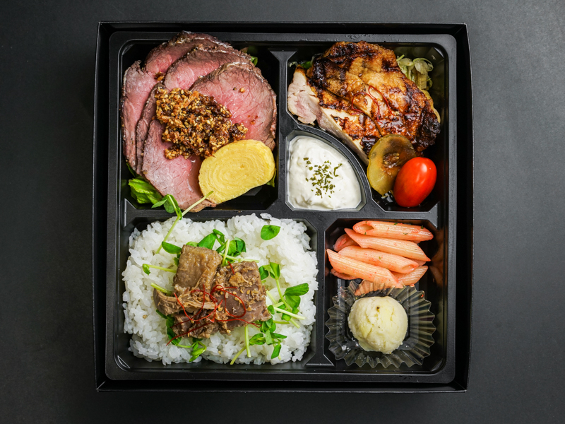 アンガス牛ローストビーフ＆炭火焼チキン弁当