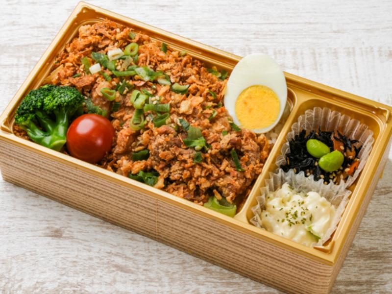 鶏もも肉の竜田揚げたっぷり香味ねぎソース