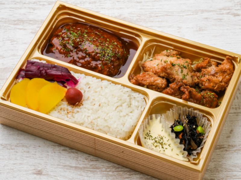デミグラスハンバーグ（１００％牛）とチキン南蛮