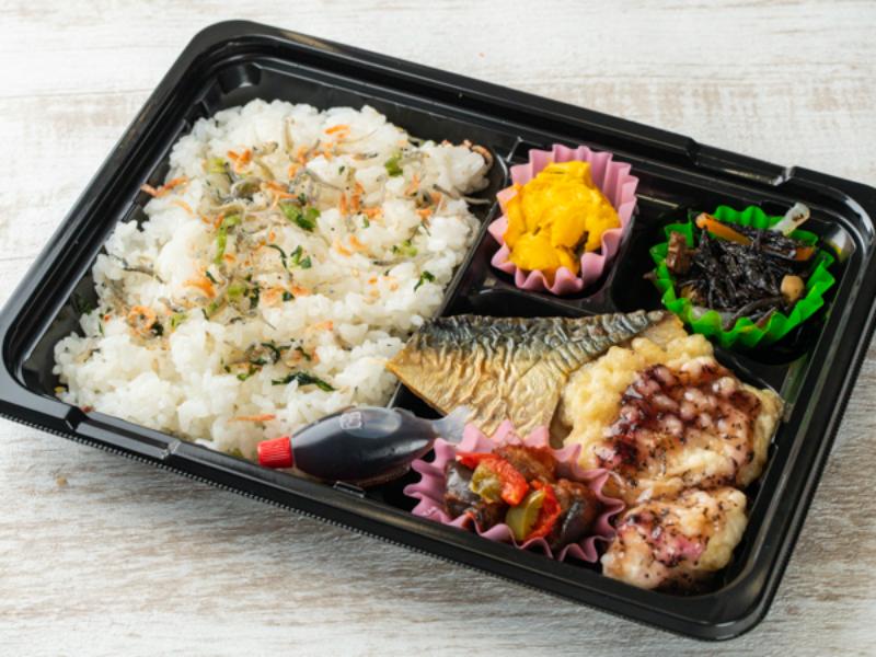 ［Ａ－１］【ＧＡＢＡとたんぱく質が摂れる】梅鶏天・焼きサバ弁当