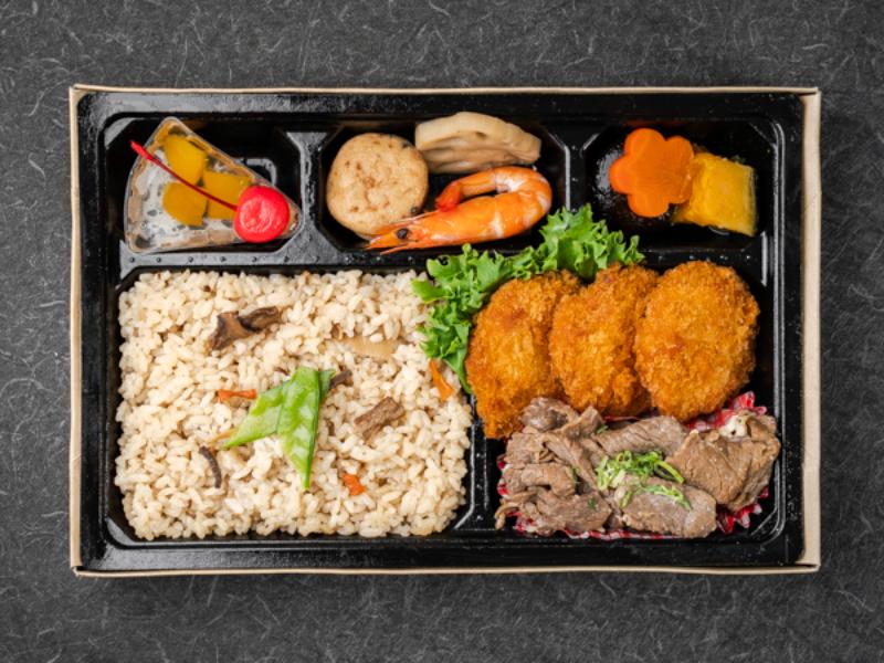 こだわりの牛しぐれとヒレカツ御膳