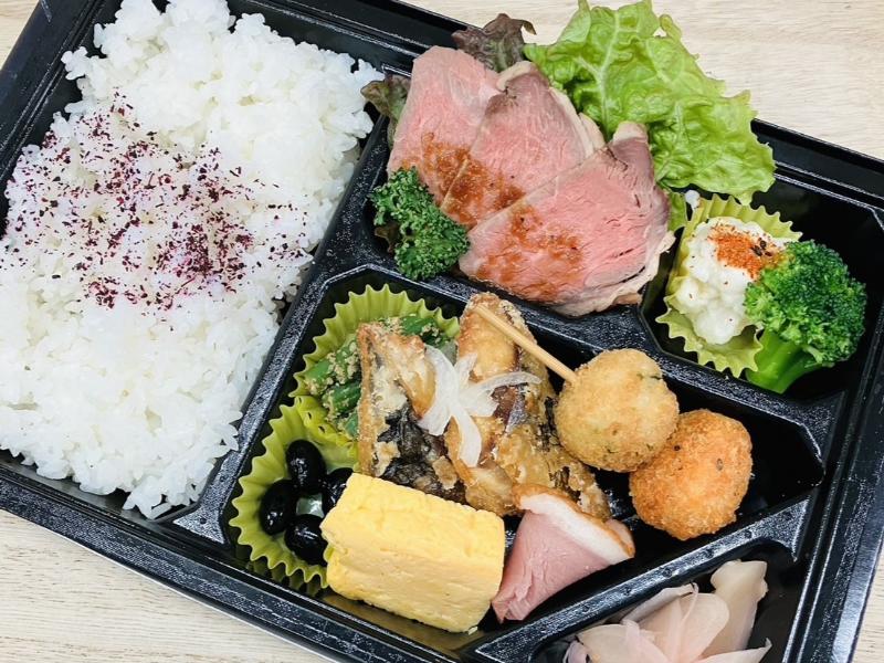 【魚と肉、満足御膳】さば南蛮と、ローストビーフ膳