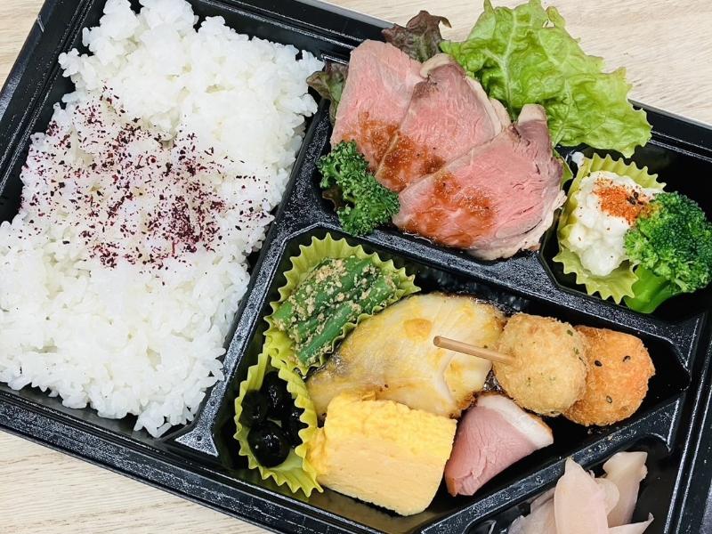 【魚と肉、満足御膳】銀だら西京焼きと、ローストビーフ膳