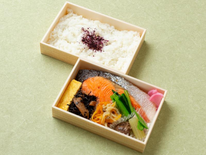 優御膳～銀鮭の塩焼きとおばんざい～