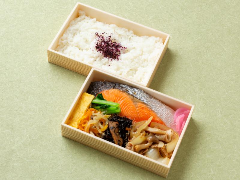 雅御膳～銀鮭と三元豚の極旨にんにく醬油焼き～
