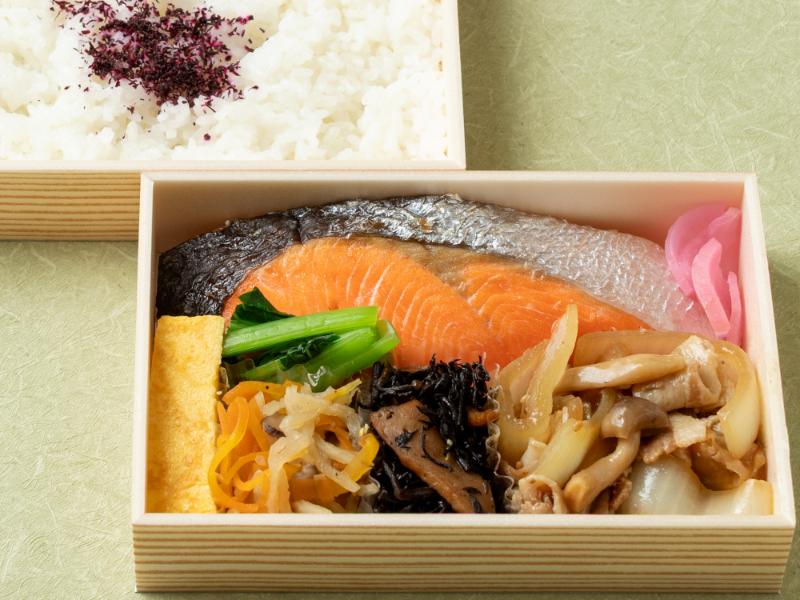 雅御膳～銀鮭と三元豚の極旨にんにく醬油焼き～