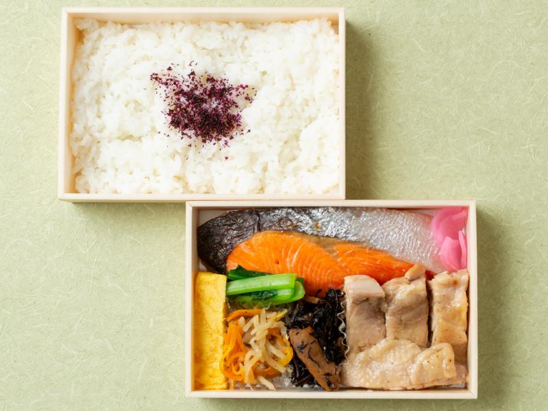 雅御膳～銀鮭と鶏の極うま塩だれ焼き～