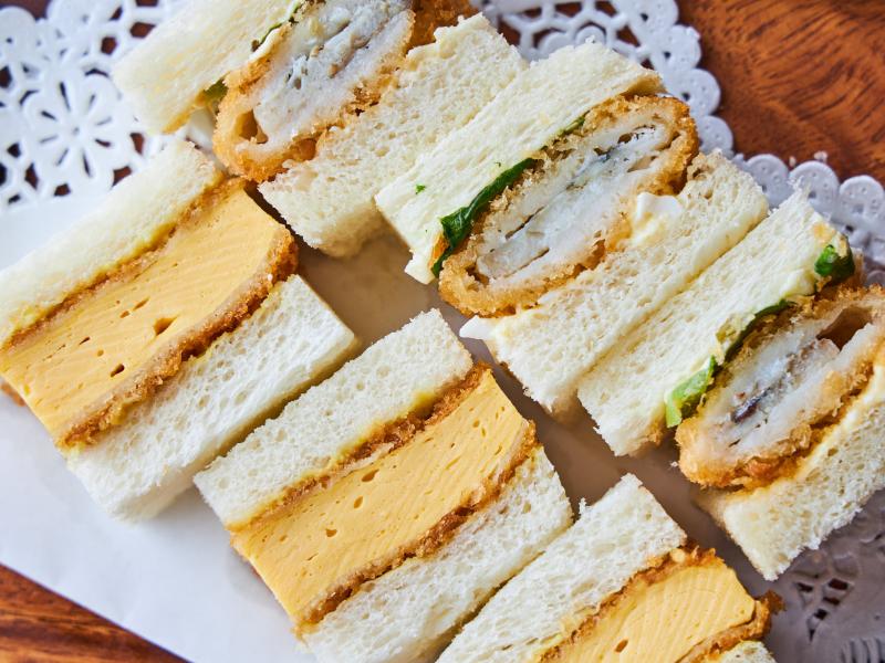 厚焼き玉子✕特製タルタル・フィッシュカツのコンビサンド