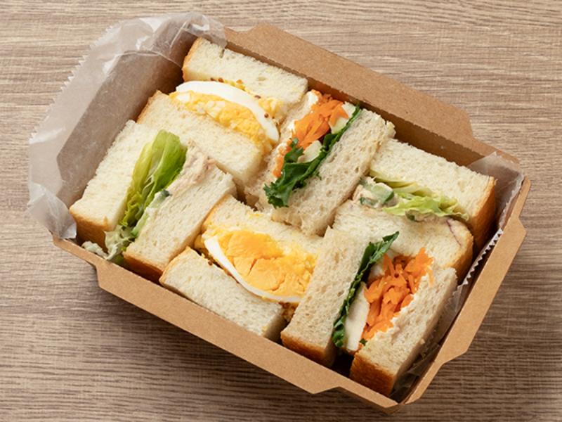 サンドイッチ3種の詰め合わせ【チキンとキャロットラぺのサンド＆ツナサンド＆ディル香るたまごサンド】