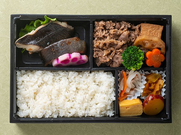 高級銀ダラ西京漬と黒毛和牛すき焼き弁当