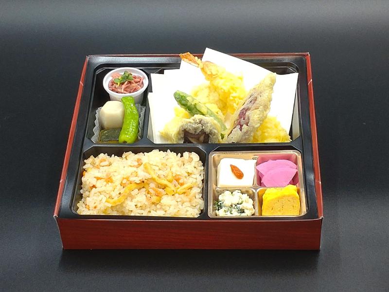 特選季節の天ぷら御膳