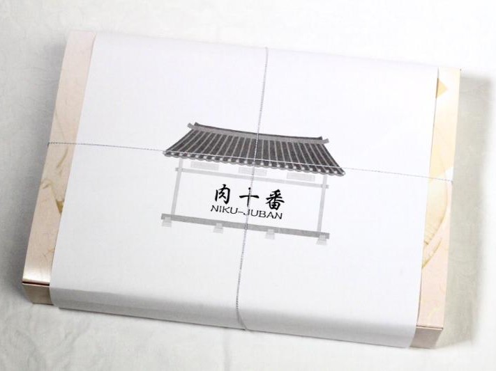 焼き鮭＆唐揚げと鶏そぼろ御飯　４種の副材付き懐石御膳