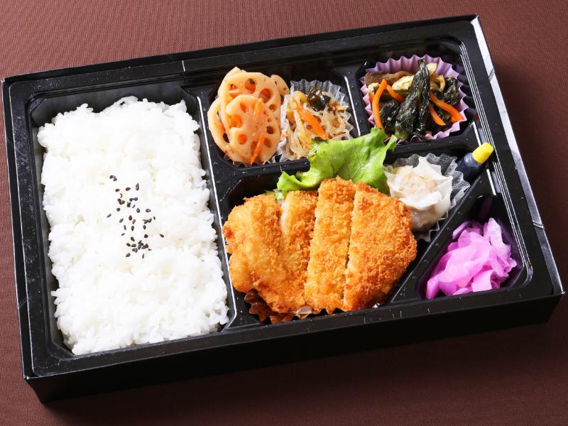 とんかつ弁当