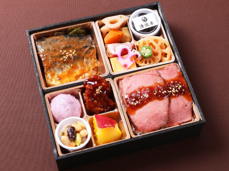 鯖の味噌煮とローストビーフ重