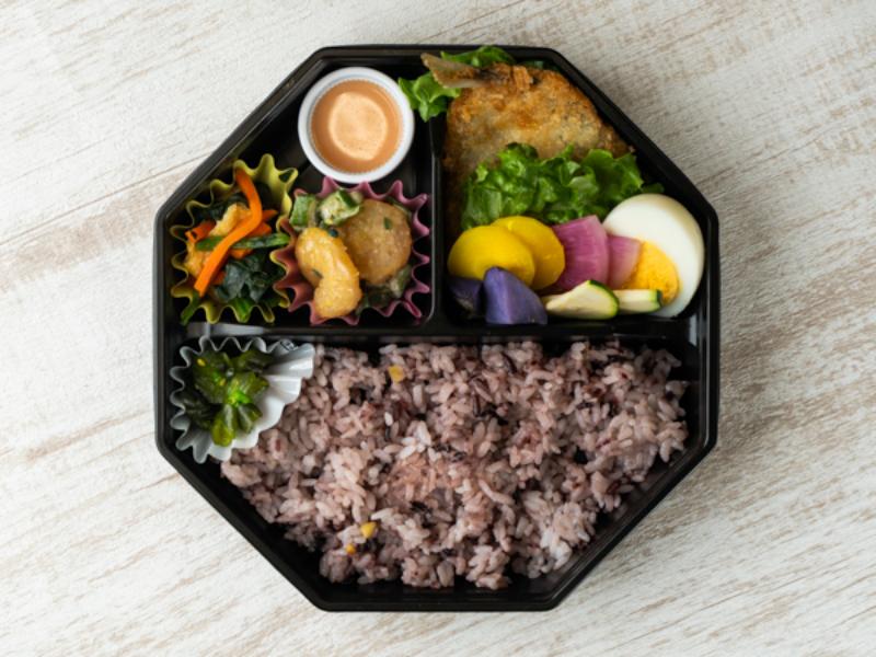 アジフライと三浦野菜　幕の内弁当（十六穀米）