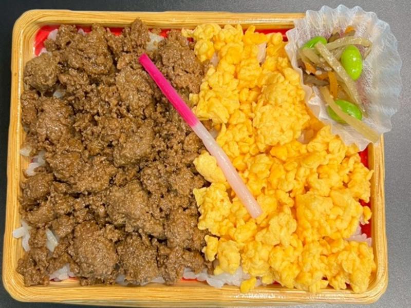 鶏そぼろ＆玉子そぼろの2色弁当