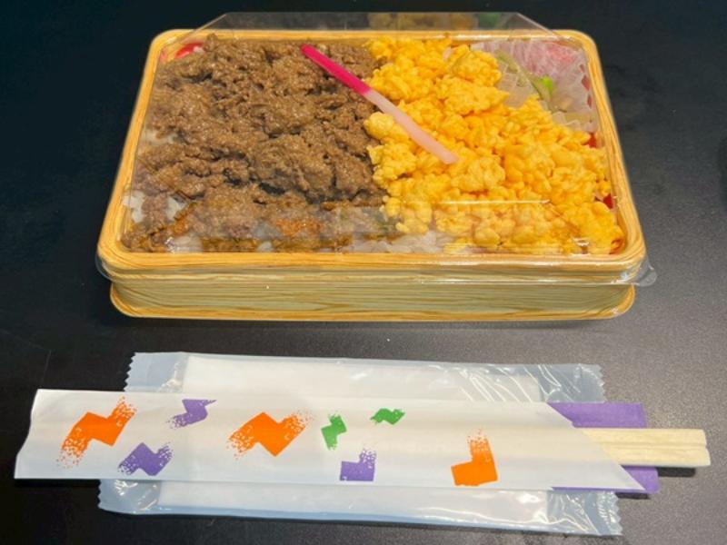 鶏そぼろ＆玉子そぼろの2色弁当