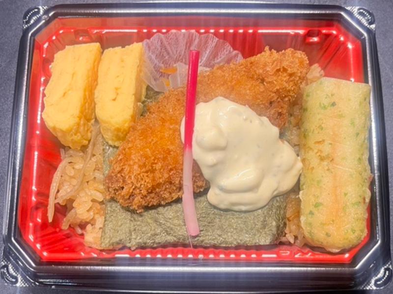 しめじ＆きんぴらの炊き込みご飯の海苔弁当