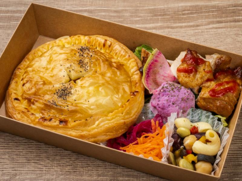 押麦ときのこのチーズリゾット【LUNCHBOX】