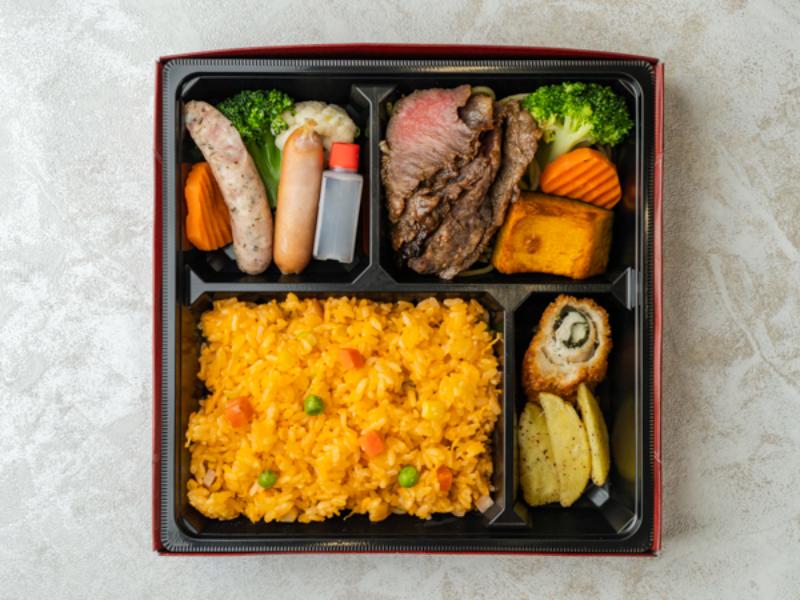 鎌倉ハムと黒毛和牛ステーキ弁当